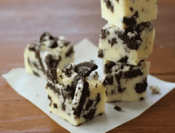 Cookies and Cream White Chocolate Fudge - Carnation