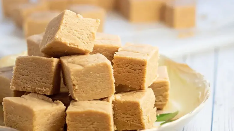 Marshmallow Fluff Peanut Butter Fudge Recipe (Mashed)