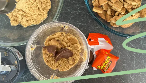 blend peanut butter cups and biscuits