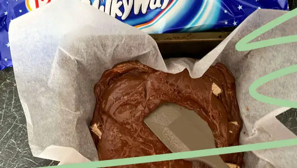 add chocolate fudge layer to milky way fudge